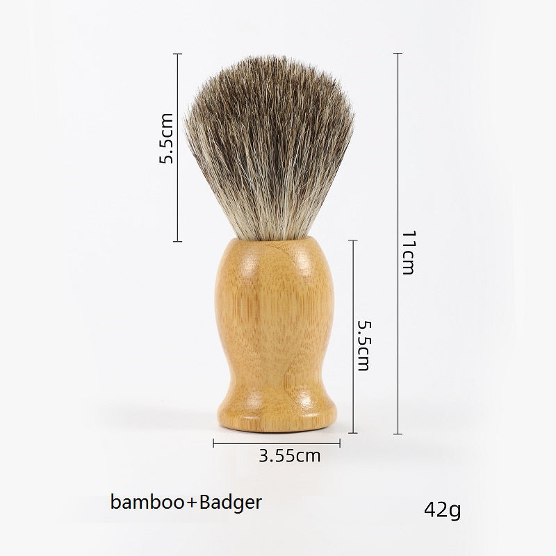 Pinceau de rasage artisanal à manche en bois naturel et tête en nylon, personnalisable avec logo. Outil de soin de la barbe
