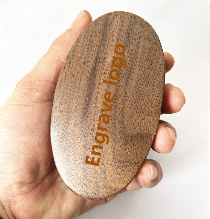 Brosse artisanale en noyer, brosse de soin de la barbe, brosse nettoyante, brosse en poils de sanglier, logo personnalisable